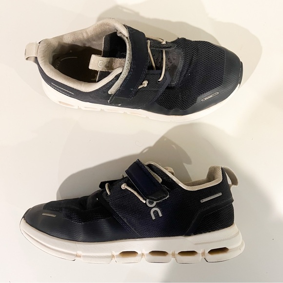 On Running Other - On Cloud Play Navy Blue Kids Shoes